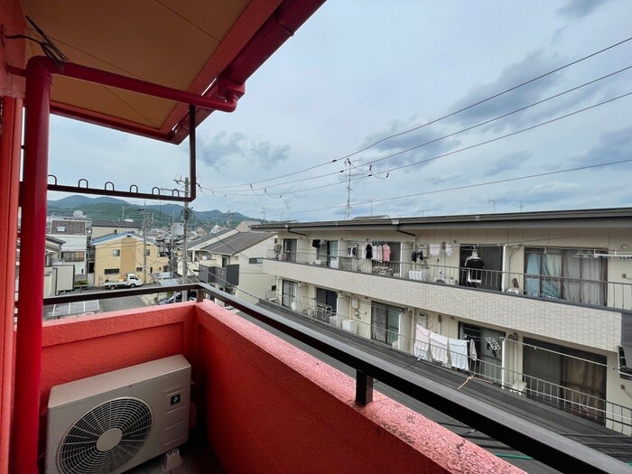 物件内観写真13　(室内からの展望)