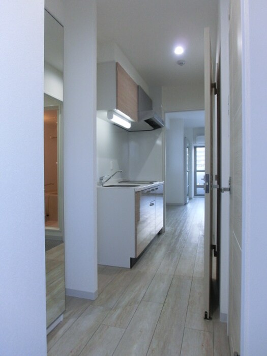 物件内観写真15　(廊下)