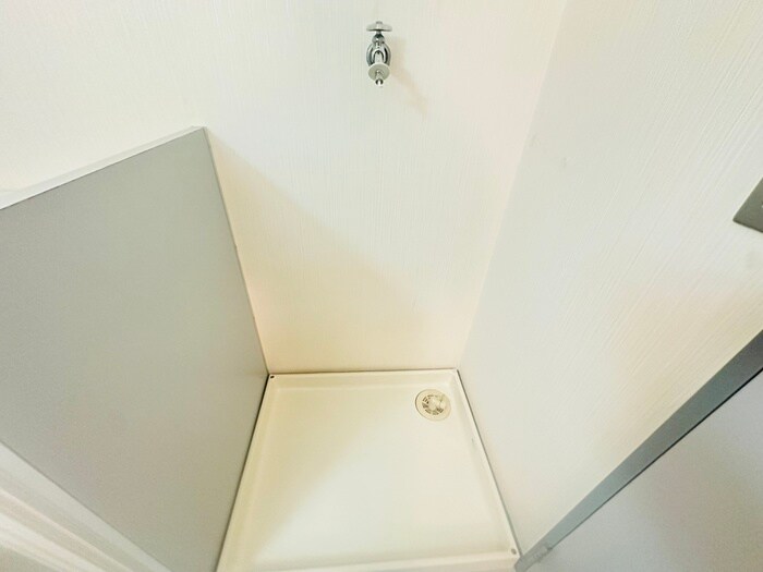 物件内観写真13　(洗濯機置場)