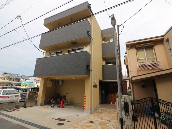 物件外観写真1　(外観写真)