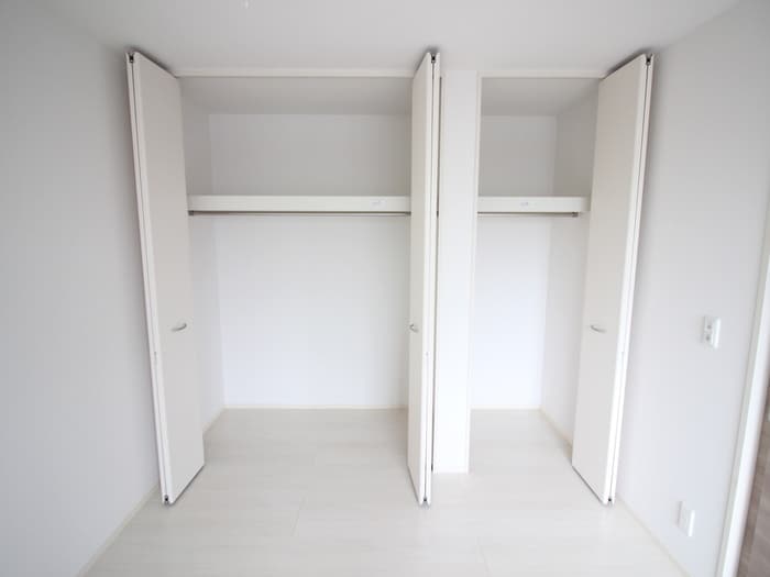 物件内観写真12　(収納)