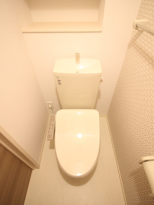 物件内観写真16　(トイレ)