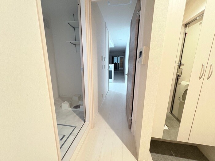 物件内観写真18　(廊下)