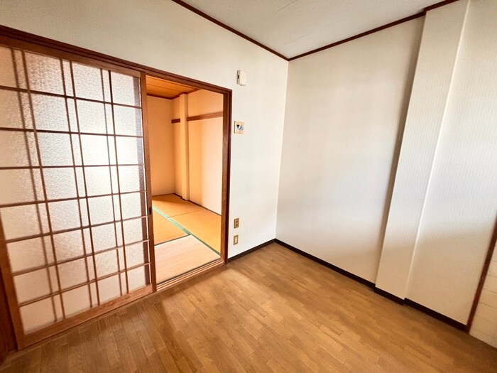 物件内観写真16　(居室)