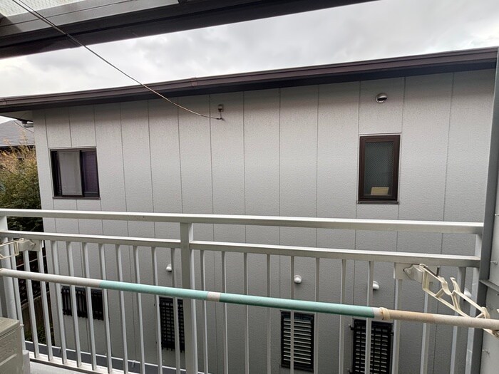 物件内観写真20　(室内からの展望)