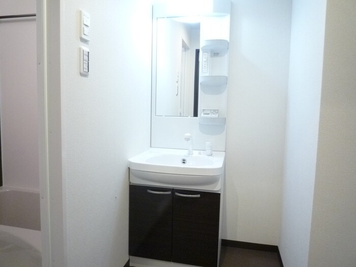 物件内観写真13　(洗面)