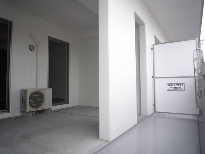 物件内観写真16　(ベランダ・バルコニー)