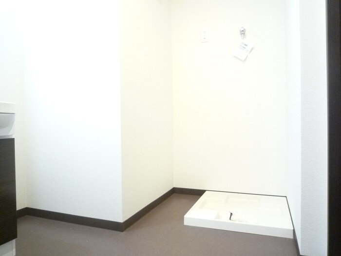 物件内観写真21　(洗濯機置場)