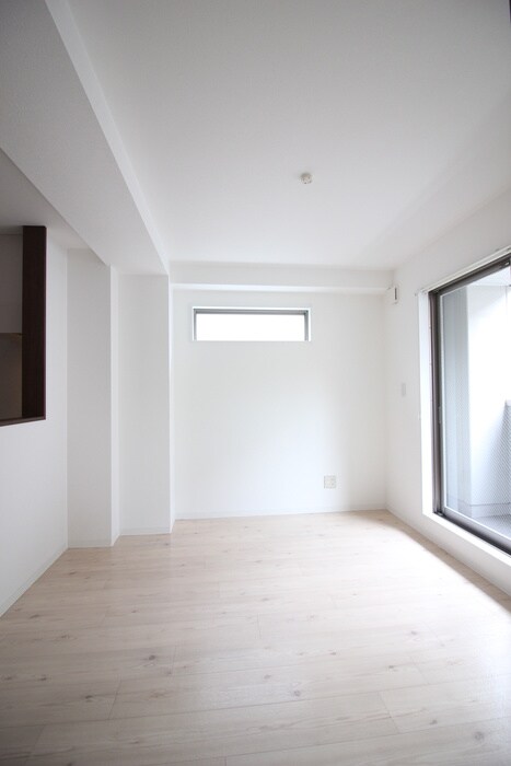 物件内観写真8　(玄関)