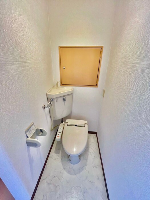 物件内観写真11　(トイレ)