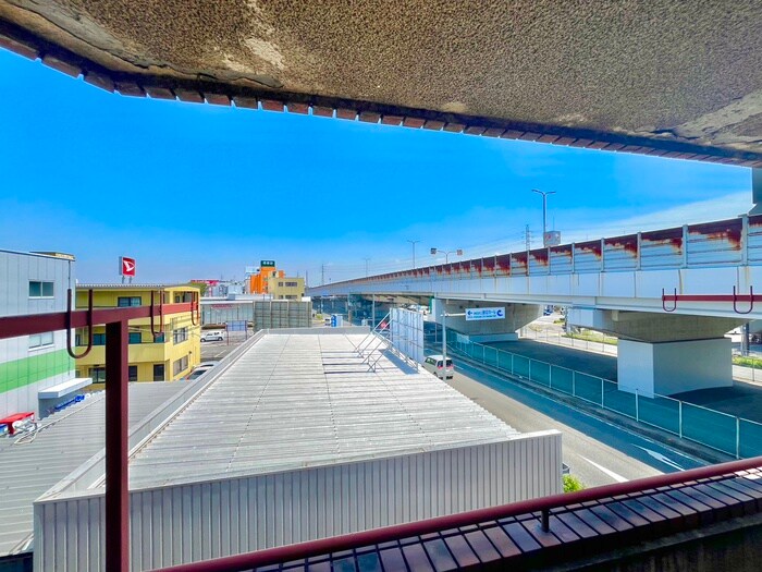 物件内観写真22　(室内からの展望)