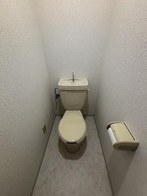 物件内観写真9　(トイレ)