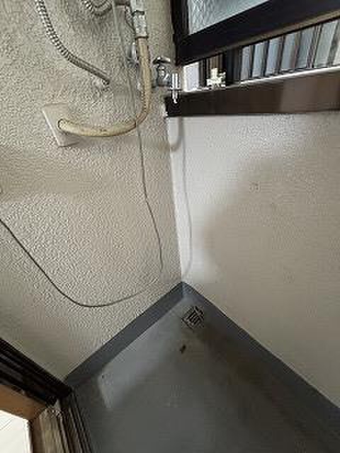 物件内観写真10　(洗濯機置場)