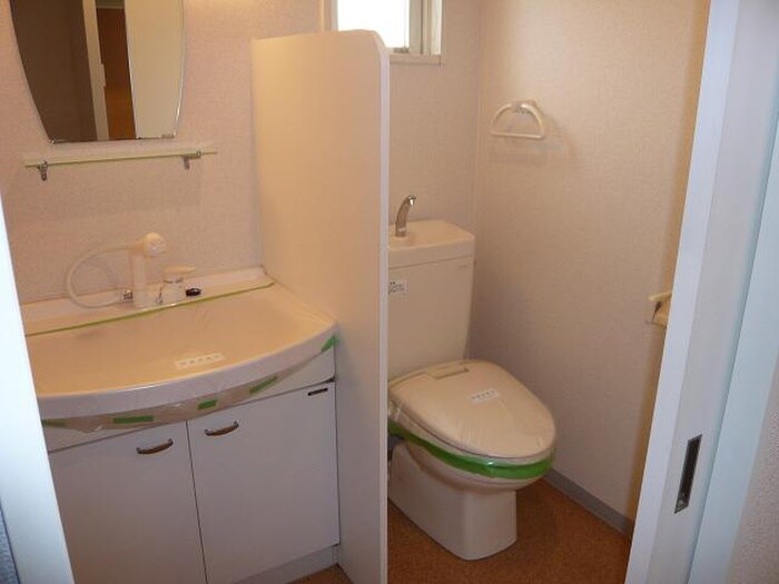 物件内観写真11　(トイレ)