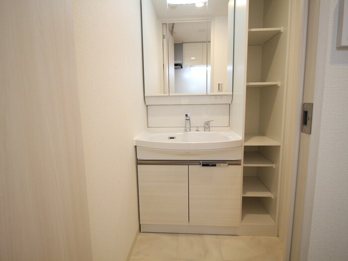 物件内観写真11　(洗面)