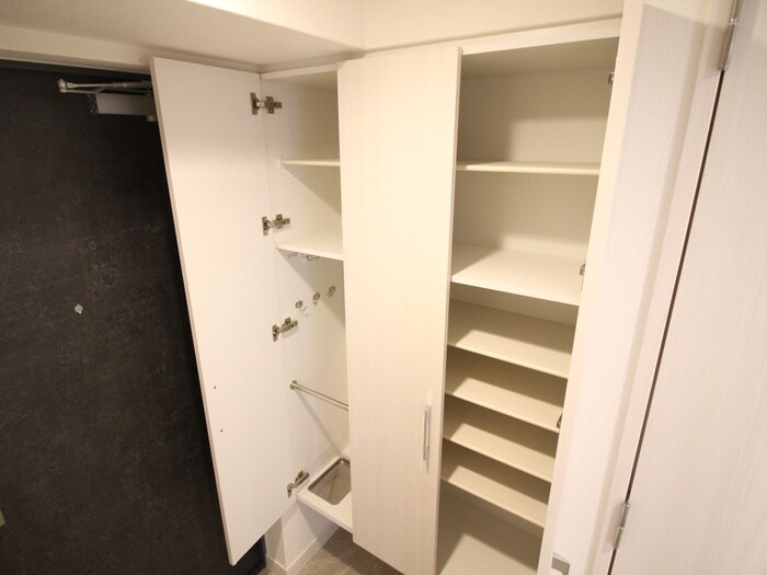 物件内観写真14　(靴箱)