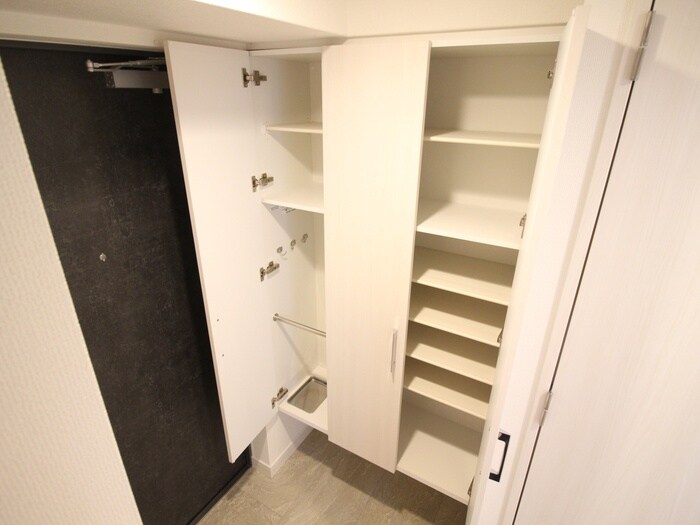 物件内観写真14　(靴箱)