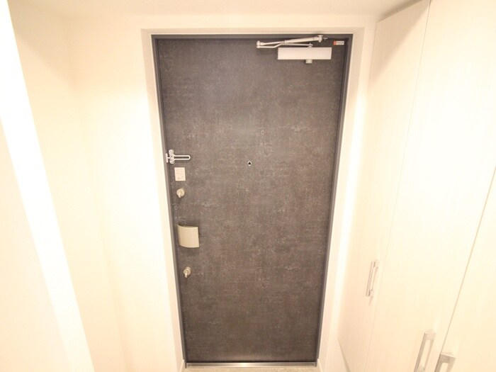物件内観写真15　(玄関)