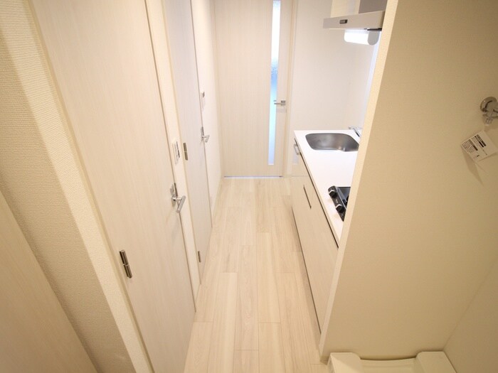 物件内観写真15　(廊下)