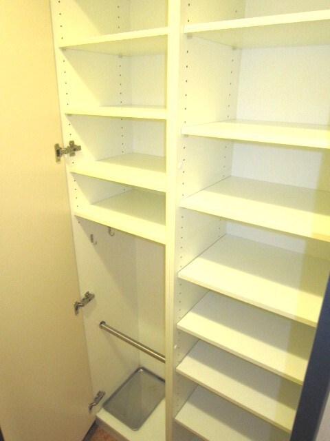 物件内観写真16　(靴箱)