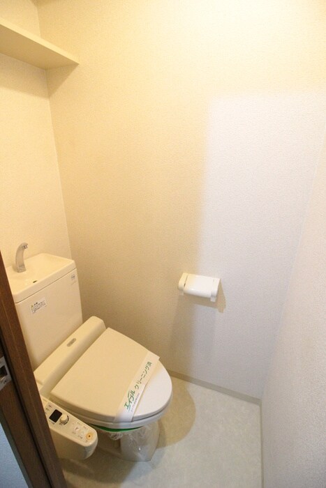 物件内観写真12　(トイレ)