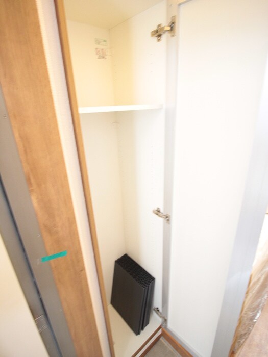 物件内観写真8　(靴箱)