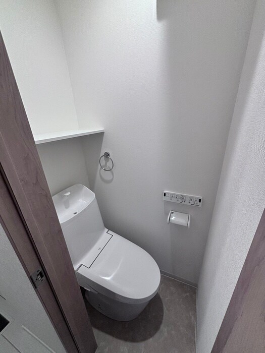 物件内観写真12　(トイレ)