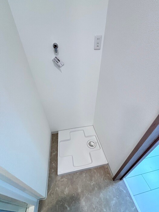 物件内観写真14　(洗濯機置場)