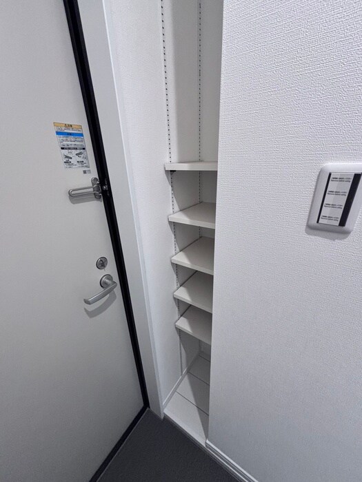 物件内観写真17　(靴箱)