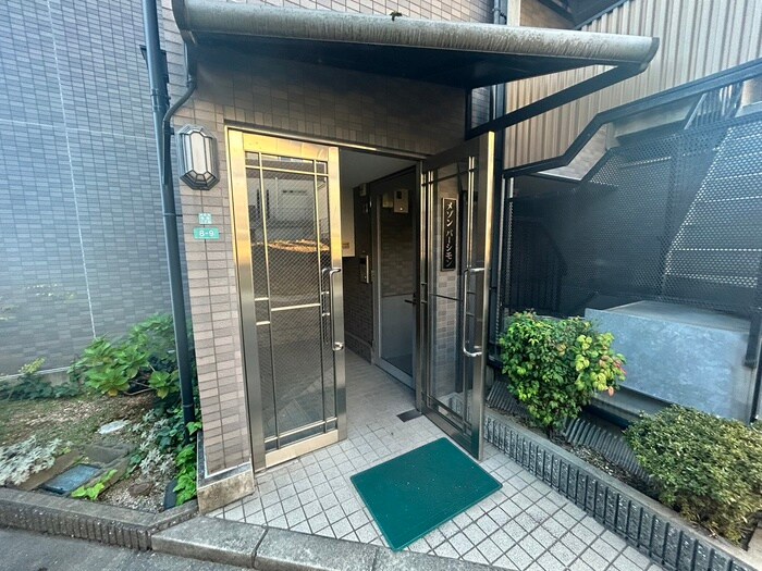 メゾンパ－シモンのエントランス部分