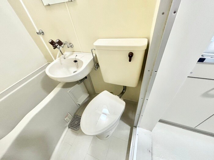 物件内観写真17　(トイレ)