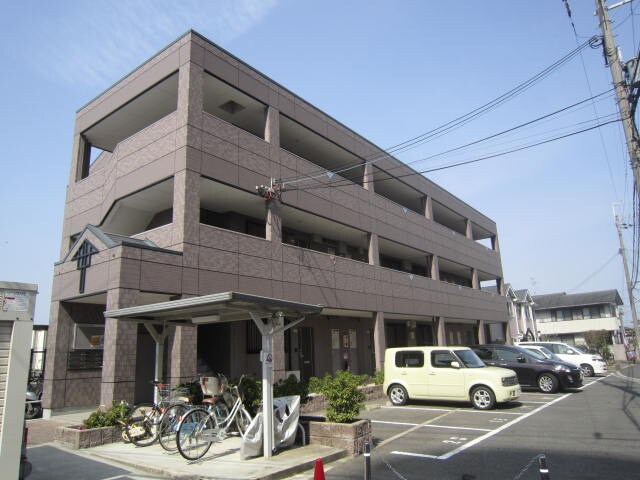 物件外観写真2　(駐車場)