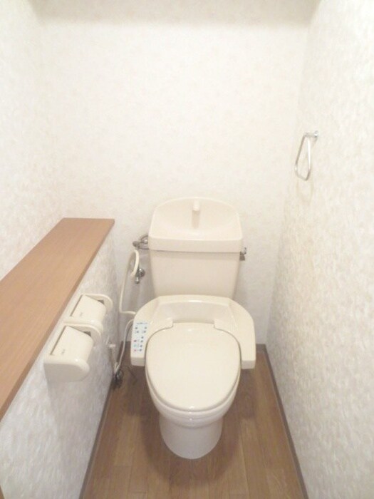 物件内観写真15　(トイレ)