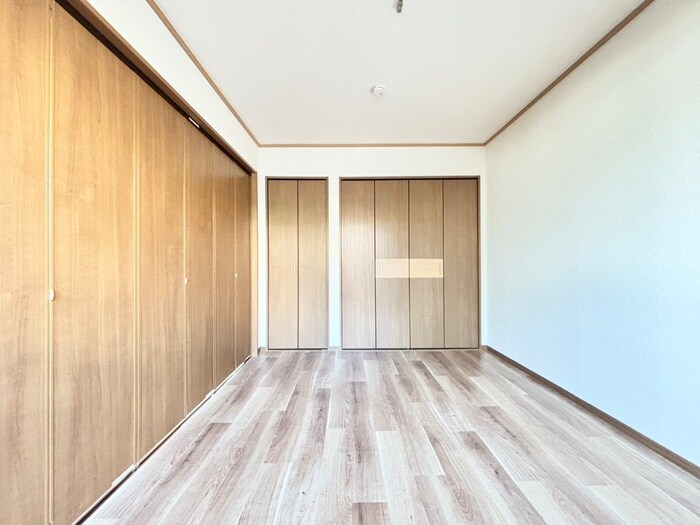 物件内観写真10　(居室)
