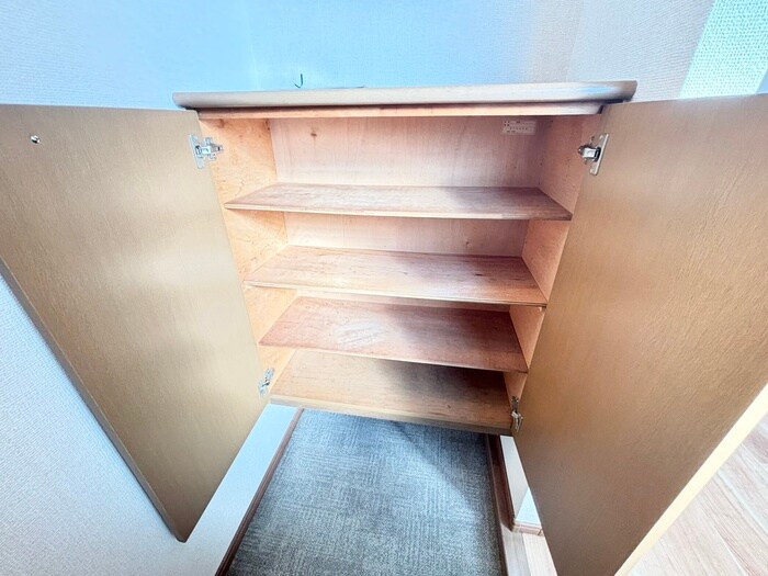 物件内観写真19　(靴箱)