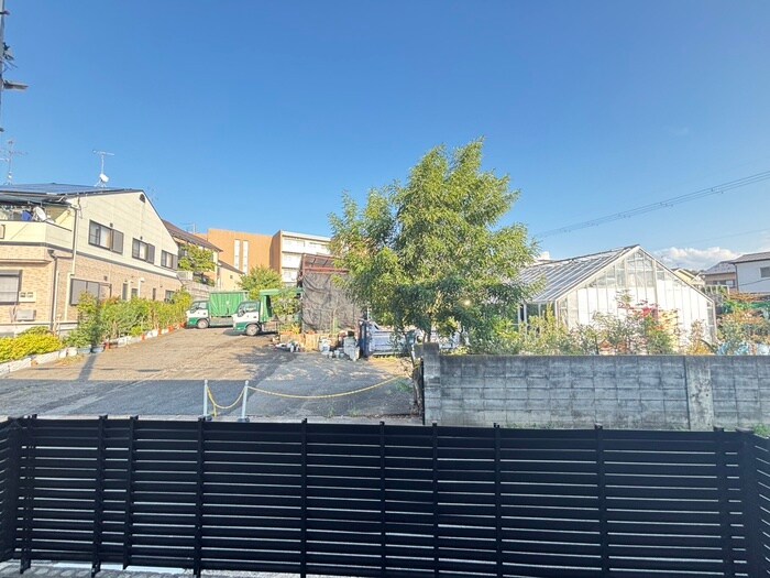 物件内観写真21　(室内からの展望)