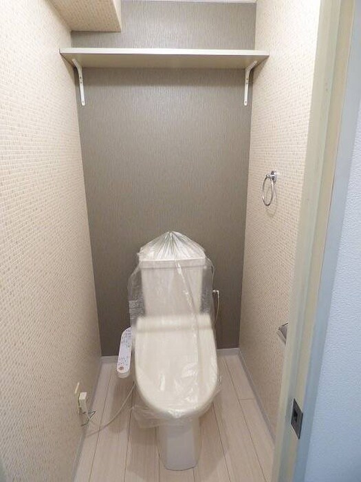 物件内観写真14　(トイレ)