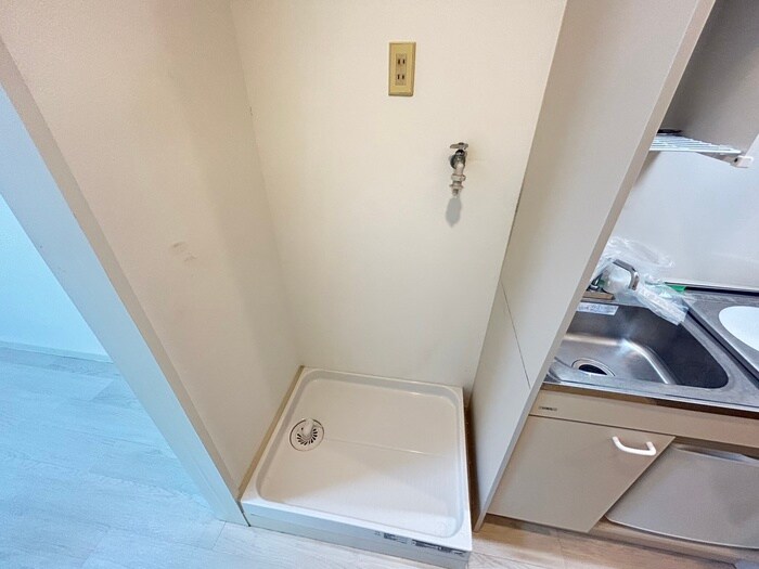 物件内観写真18　(洗濯機置場)