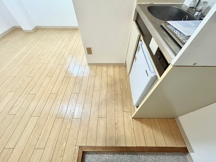 物件内観写真16　(廊下)