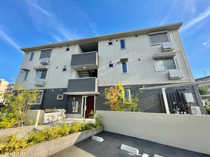 物件外観写真2　(外観写真)