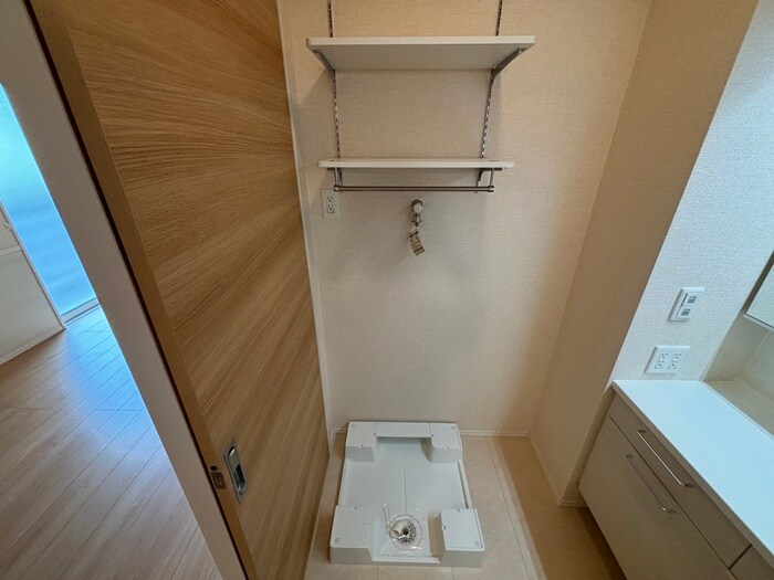 物件内観写真14　(洗濯機置場)