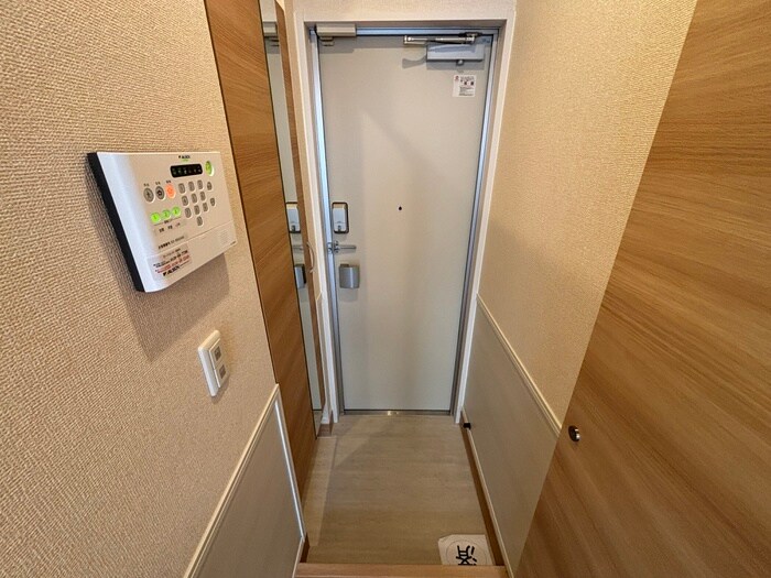物件内観写真21　(玄関)