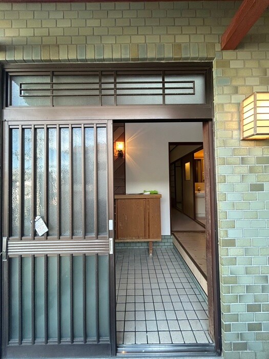 物件内観写真18　(玄関)