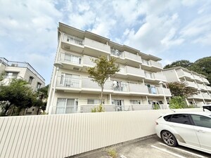 香里園ヒルズ1号棟外観写真