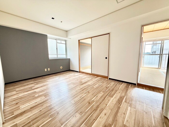 物件内観写真12　(居室)