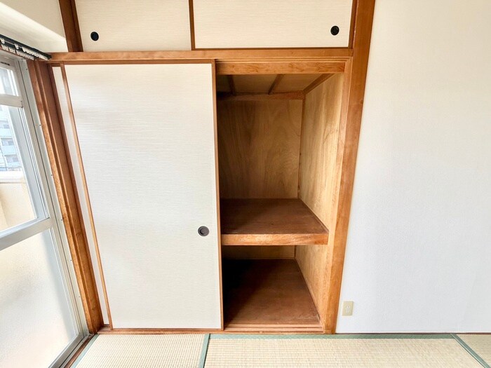 物件内観写真16　(収納)