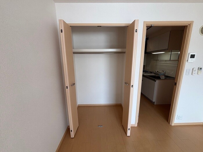 物件内観写真12　(収納)