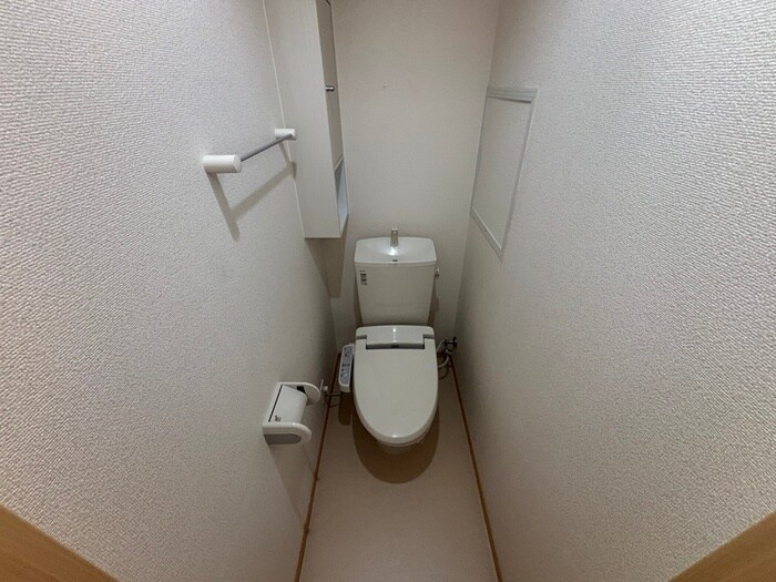 物件内観写真14　(トイレ)