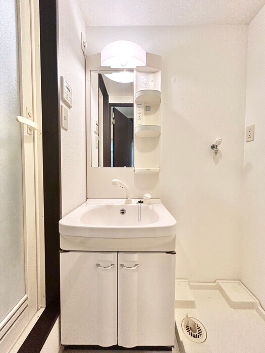 物件内観写真12　(洗面)