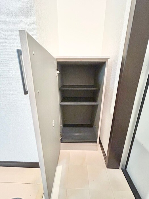 物件内観写真16　(靴箱)